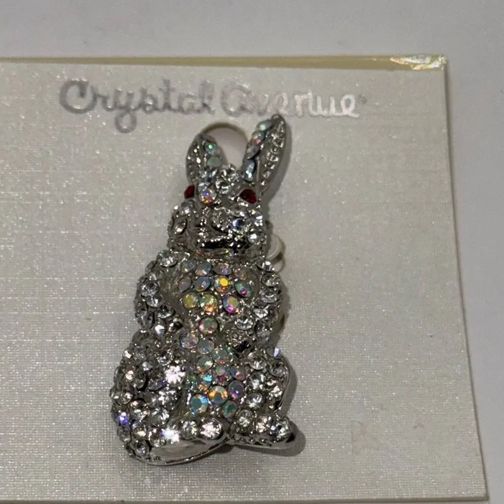 Crystal Avenue Silver Bunny Rabbit Brooch